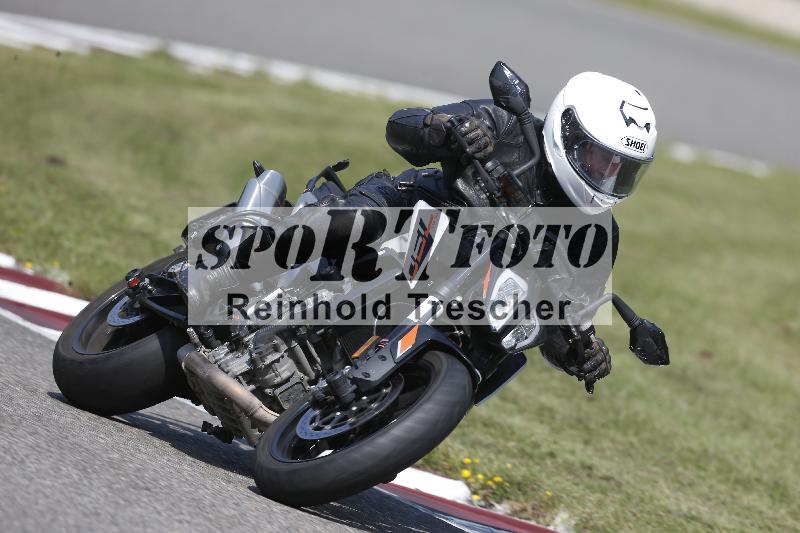 Archiv-2025/49 26.08.2025 Cornu Master School ADR/gruen-vert/15